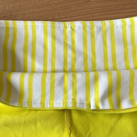 Lululemon Leggings 6 Wunder Under Crop Capri Stripe Sizzle Yellow Activewear Gym - Picture 3 of 4